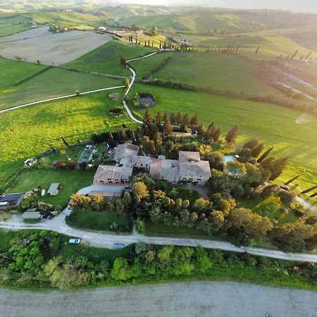 Agriturismo La Torre Di Monsindoli Siena Bagian luar foto