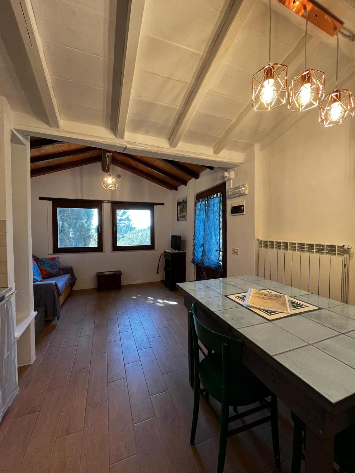 Agriturismo La Torre Di Monsindoli Siena Bagian luar foto